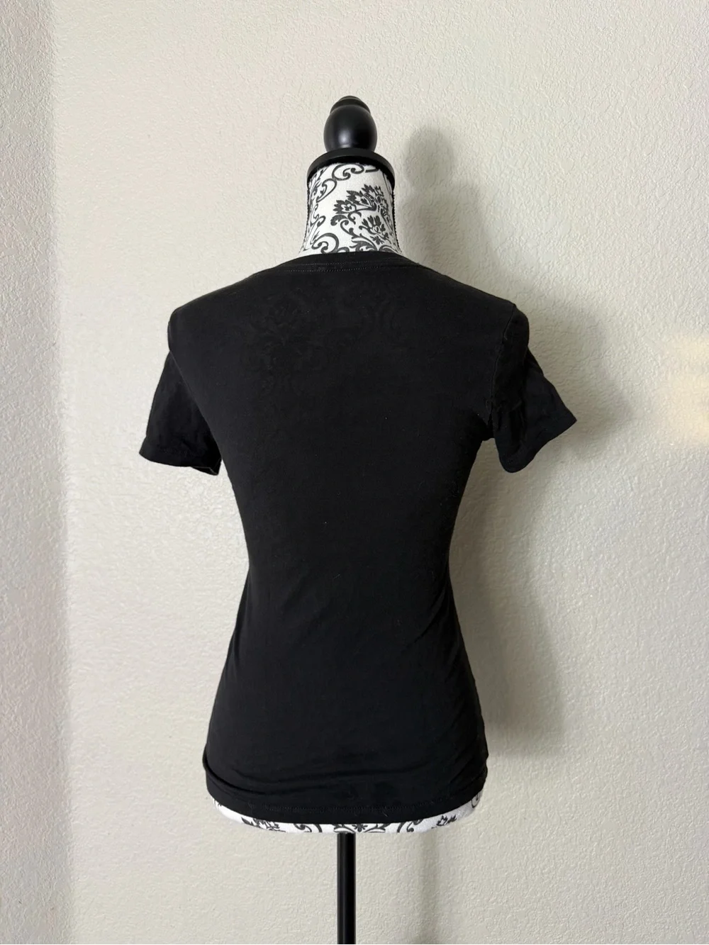 Mighty Fine American McGee’s Alice shirt - Picture 2 of 3
